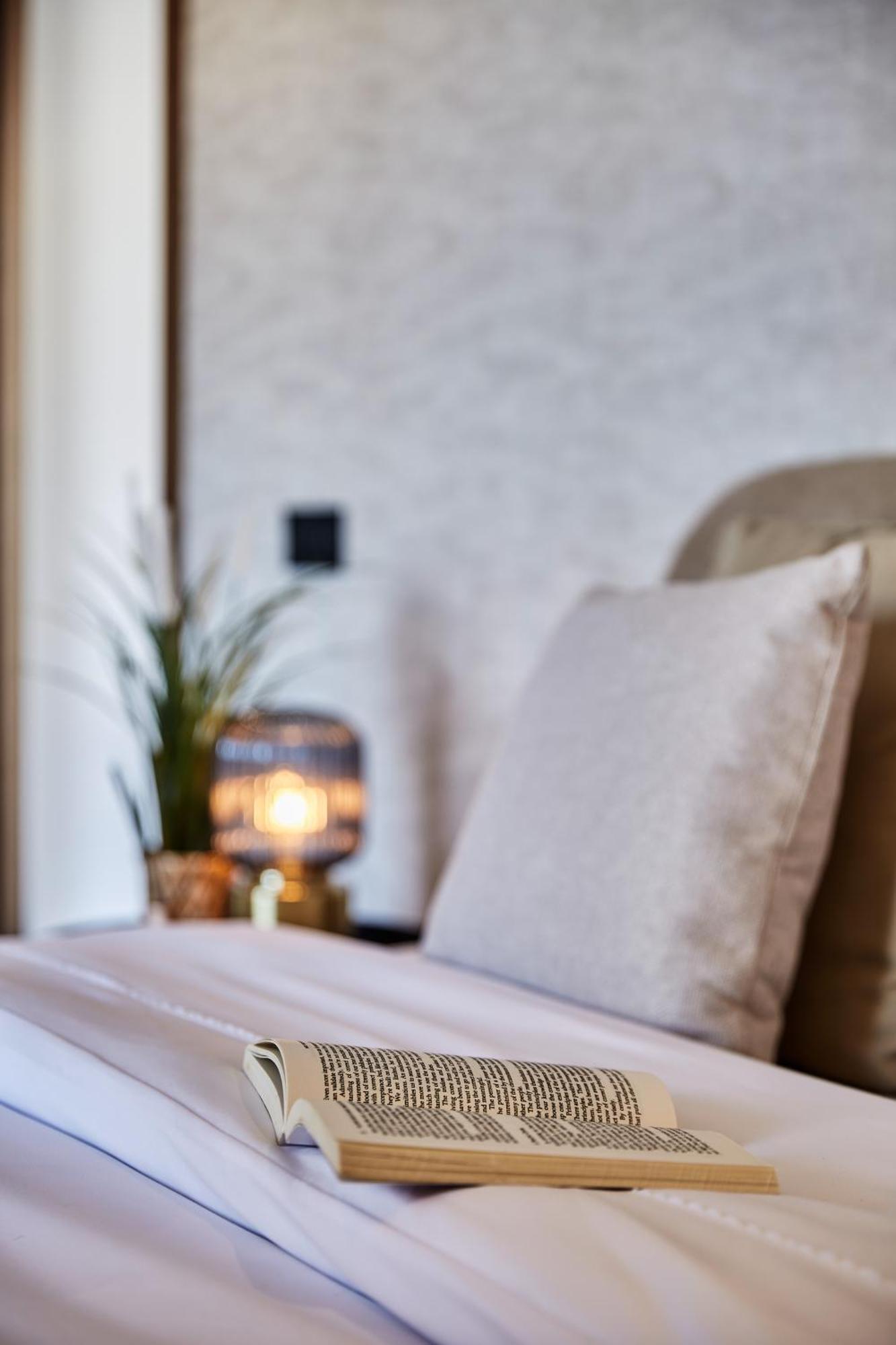 Sleek And Modern 2-Bed Unit In Downtown Casa Apartment Casablanca Ngoại thất bức ảnh